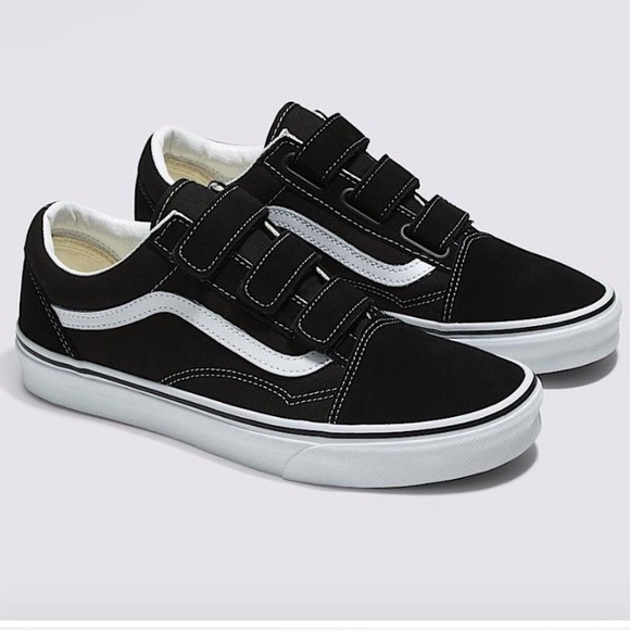 Shoes - Vans Old Skool Velcro in Black
